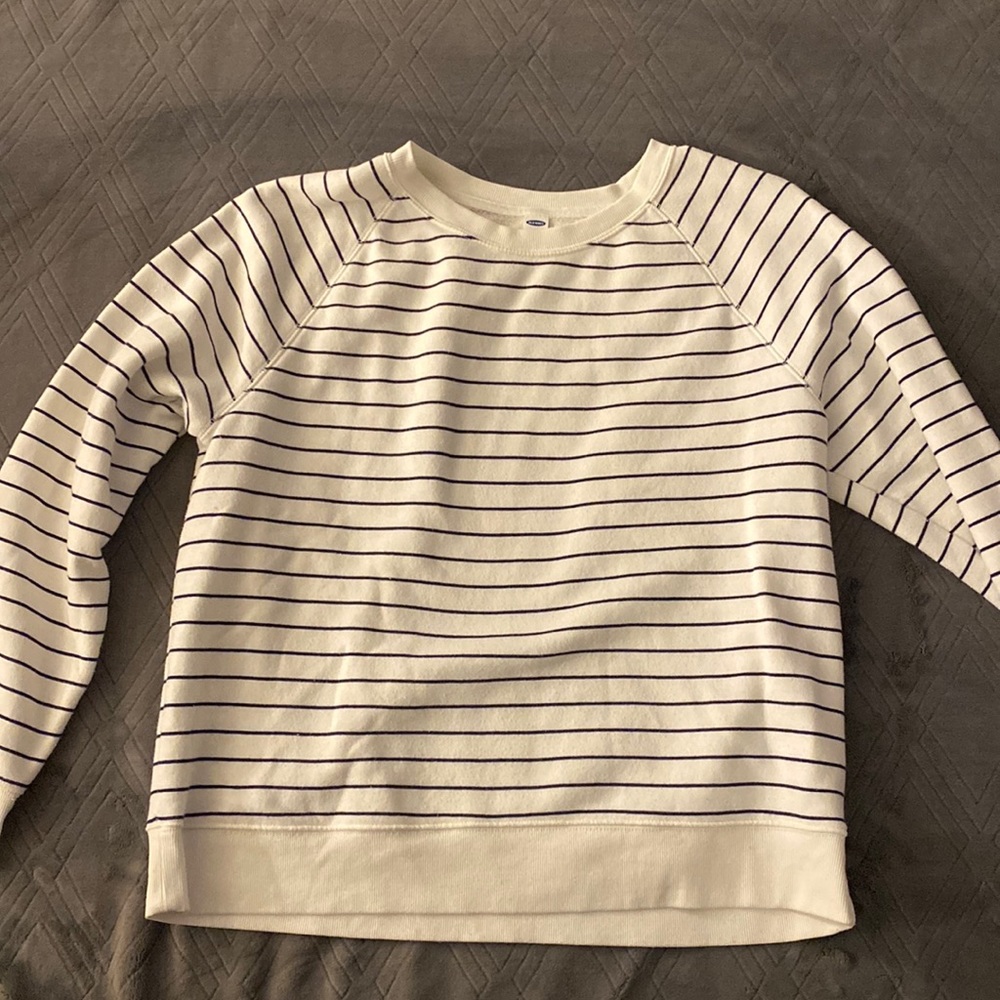 Old Navy Size Large Crewneck Sweatshirt (white with navy stripes)